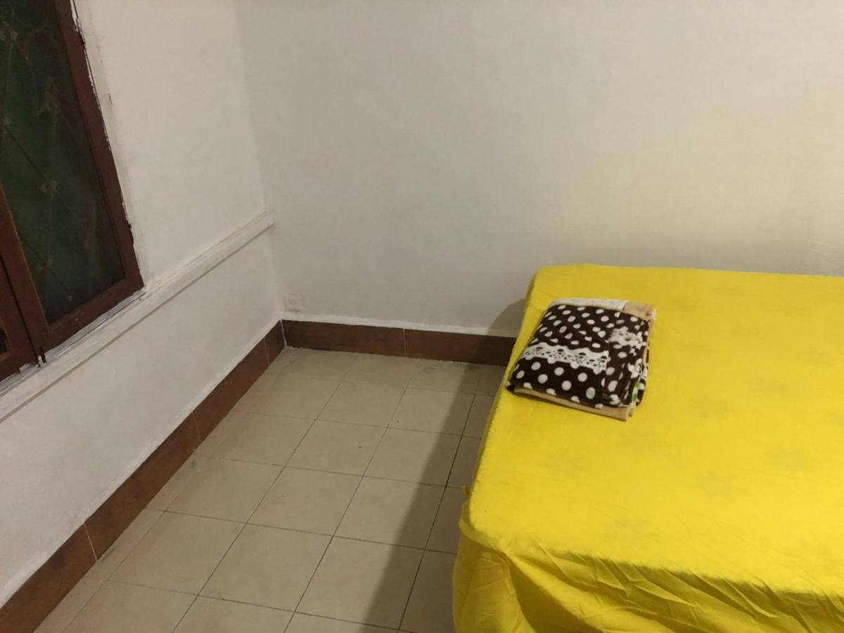 Vernice Backpacker Hostel Вьентьян Экстерьер фото