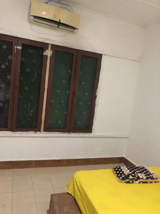 Vernice Backpacker Hostel Вьентьян Экстерьер фото