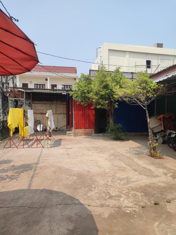 Vernice Backpacker Hostel Вьентьян Экстерьер фото