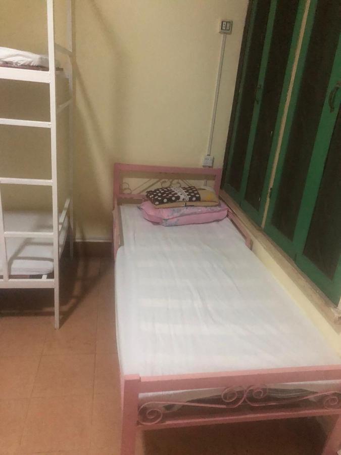 Vernice Backpacker Hostel Вьентьян Экстерьер фото