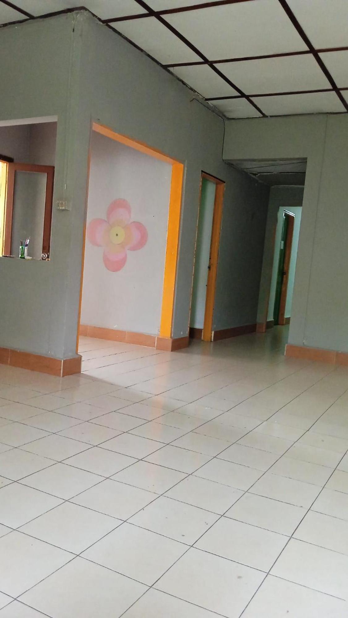 Vernice Backpacker Hostel Вьентьян Экстерьер фото
